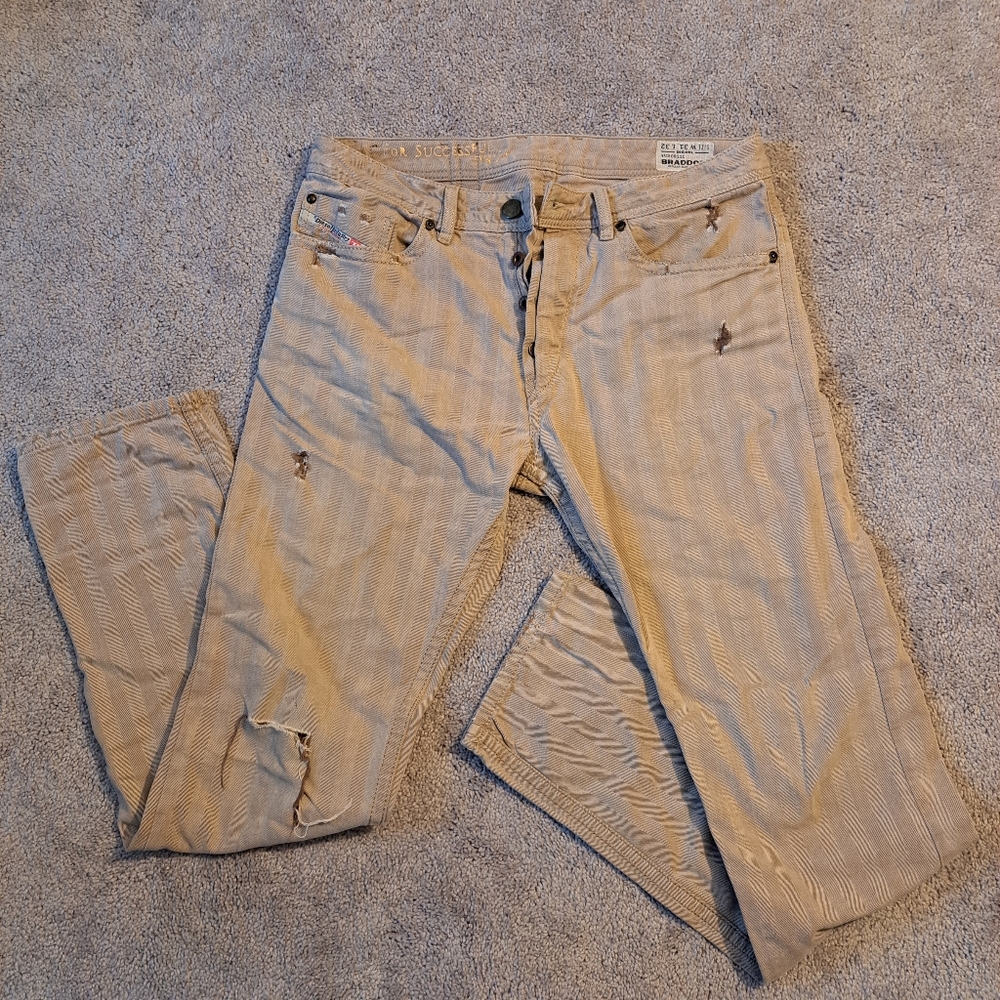 Men's 31x32 Diesel 100% cotton herringbone distressed Braddom jeans